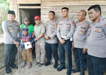Nenek Tua Dapat Bedah Rumah Dari Polres Mesuji