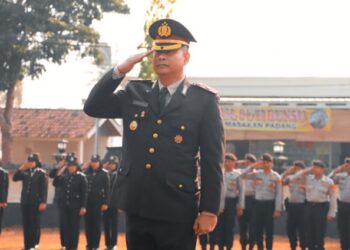 Tujuh Personel Polres Lampung Timur Terima Penghargaan di Hari Peringatan Sumpah Pemuda