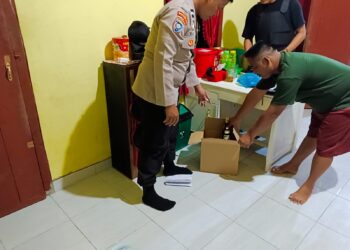 Polisi Razia Toko Miras di Desa Bumi Harapan