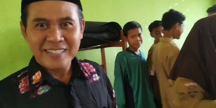 Pelajar SMP Negeri 4 Sekampung Belajar Bikin Panganan Lokal Nusantara