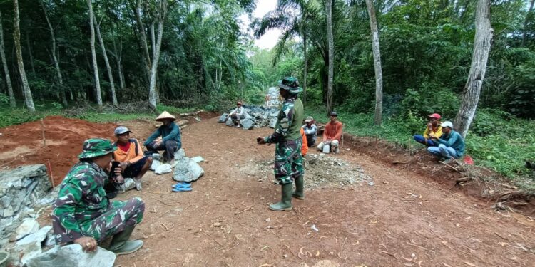 Serka Sumaryono, Sang Pencerah Filosofi Batu di TMMD Kodim 0411/KM