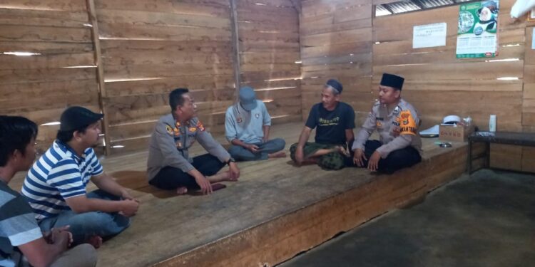 Kapolsek Tanjung Raya Cooling Sistem di Ponpes Darussalam Tegal Rejo