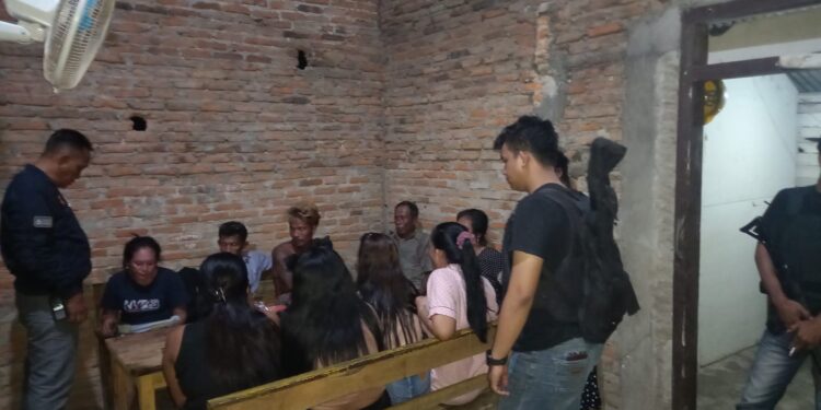 Satu Cafe dan Dua Warung Miras di Desa Sinarlaga Dirazia Polisi