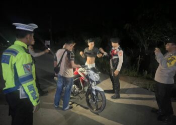 Satlantas Mesuji Patroli Pagi Buta di Jalan Poros Arah Desa Muara Tenang