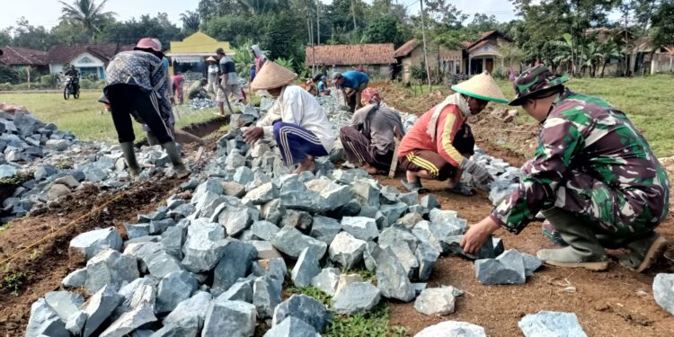 TMMD 119 Kodim 0411/KM, Bukti Dharma Bakti TNI Untuk Negeri di Tanah Siger