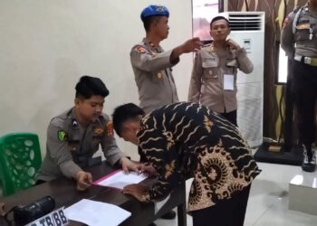 Kelengkapan Administrasi Pendaftar Bintara Polri Diperiksa Keabsahannya