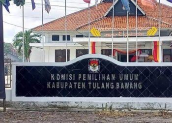 Gegera Nepotisme, Komisioner KPUD Tulang Bawang Dikritik Pedas 