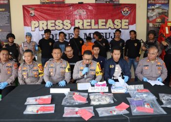 Kasus Pembunuhan Siswi SMK Negeri 1 Tanjung Raya : Hindari Polisi, Sembunyi di Kebun Karet dan Albasia