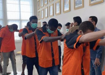 Kelakuan 12 WNA Nigeria di Lampung Timur, 9 Oversatay 3 Love Scamming