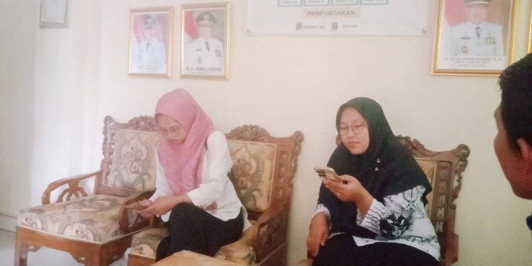 Sembilan Guru Honorer SDN 1 Raman Endra Terlunta, Lima Bulan Tanpa Digaji
