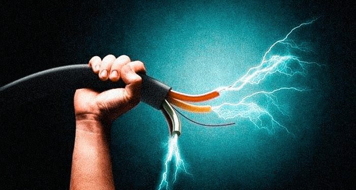 Petugas PLN Tewas Tersengat Listrik di Pesisir Barat